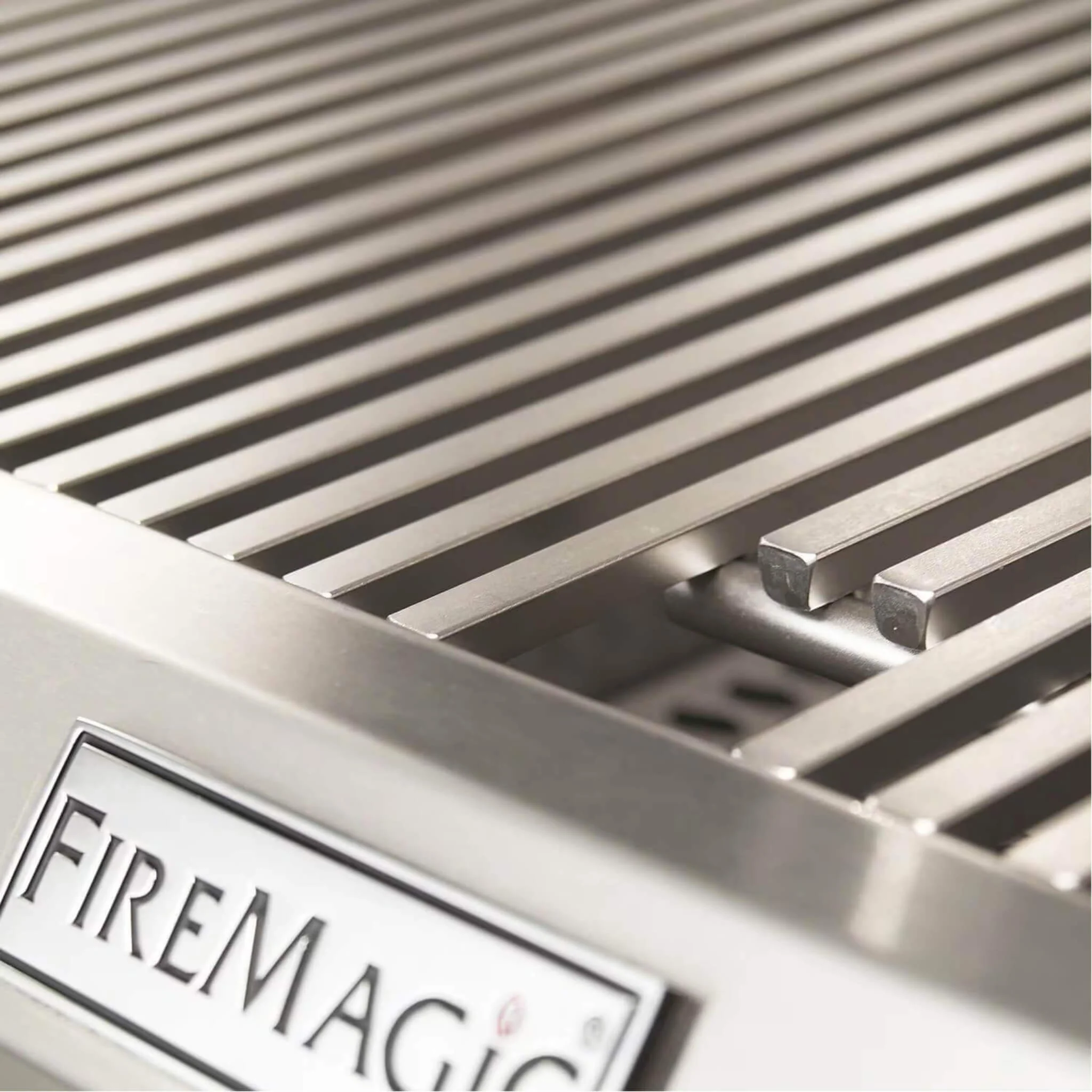Fire Magic Aurora Multi-User Built-In Grill With Analog Thermometer & Rotisserie Kit, 30" [A540I-8EAN/P] - Image 6
