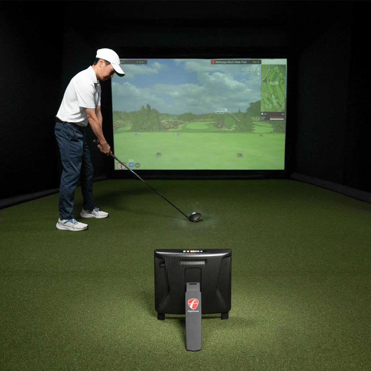 FlightScope X3C Golf Launch Monitor and Simulator - Ultimate Precision for Every Swing - Image 3