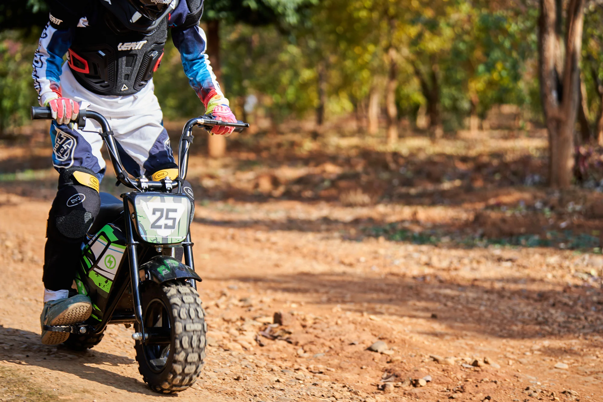 MotoTec 24v 250w Electric Mini Bike Black – Safe, Durable Fun for Kids 6+ - Image 10