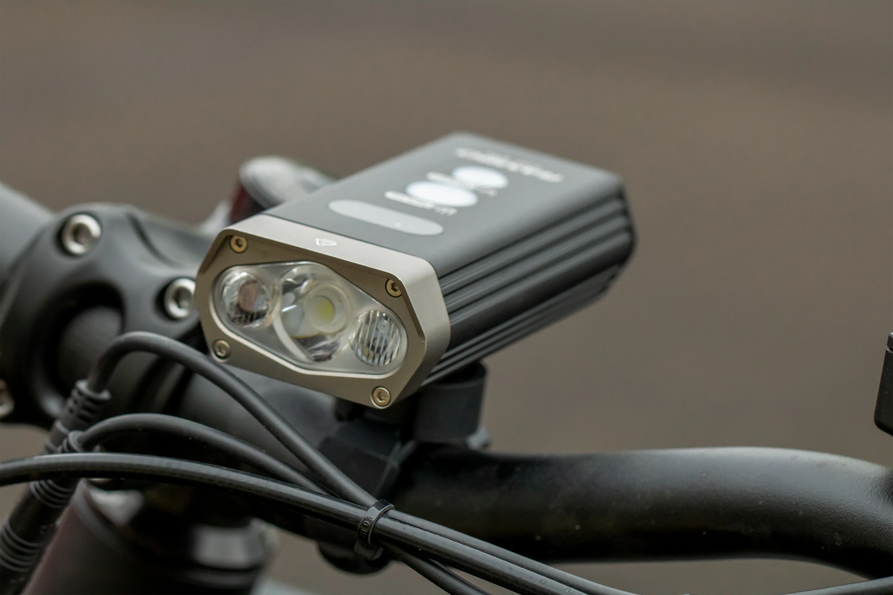 Rambo Bikes Pro Hunter Ultra Bright Light + Battery Bank - Image 6